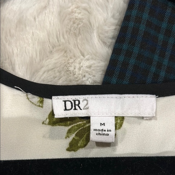 DR2 White Floral V-Neck Blouse - Picture 2 of 3